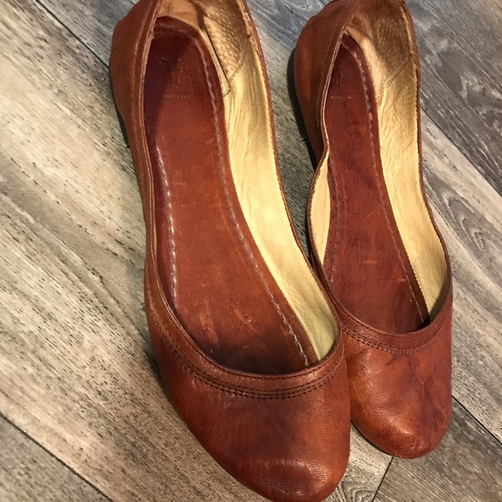 Size 10 Frye Carson ballet flats